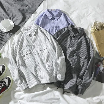 2022 Pavasario ruduo Nauji vyriški dryžuoti marškiniai Mada Gatvės apranga Laisvi marškiniai ilgomis rankovėmis Viršus Vyriški laisvalaikio drabužiai L117