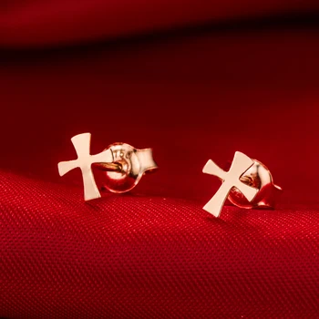 30Pair maži plokšti į šoną kryžminiai auskarai Paprastas mažytis geometrinis auskaras Šaunus tikėjimas Krikščioniškas religinis kryžius Auskarai