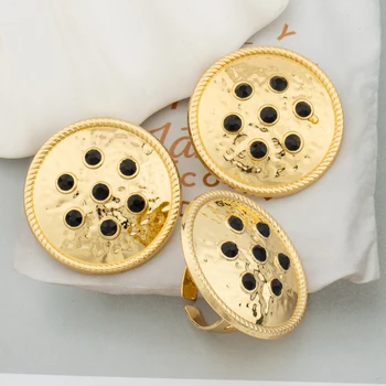 Afrikos Dubajaus auskarų ir žiedų papuošalų rinkinys moterims 18k Paauksuoti apvalūs auskarai Juodo akmens žiedas Vakarėlio dovana Variniai papuošalai