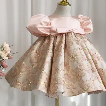 Baby Girls Gimtadienio krikšto suknelė Vaikai Mielas rožinis lankas Dizainas Pūstomis rankovėmis Vakarėlis Vestuvinė princesė Ball Gown y1015