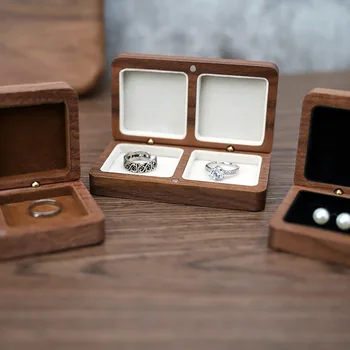 Black Walnut Wood Ring Box Vestuvinių porų žiedų vitrininė dėžutė Išskirtinė dovanų pakuotė Papuošalų organizatorius Kvadratinis papuošalų laikymo dėklas