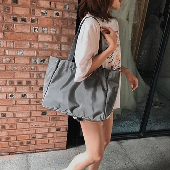 korėjietiška versija Tote krepšys Neperšlampamas Oksfordo audinys Simple Ladies didelės talpos rankinė per petį Japoniškas juodas pečių laisvalaikio krepšys