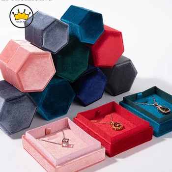 Vintažinė šešiakampė aksominė papuošalų dėžutė Smulkaus aksomo vėrinio dėžutės dangtelis Žiedo ekranas Papuošalų laikymo dėklasJewelry Box